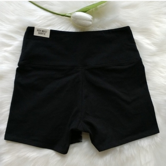 Size S🌺PINK VS HIGH WAIST SHORTIE.nwt - Picture 3 of 4